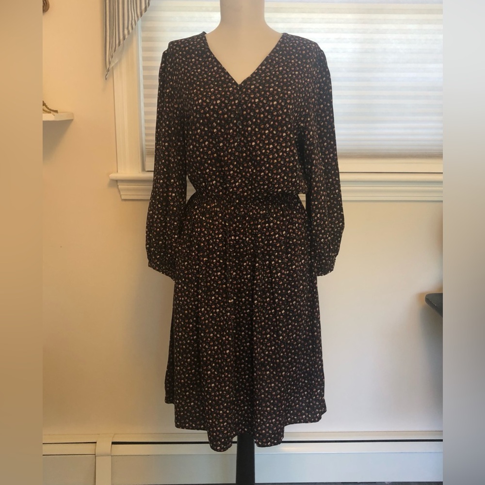 Uniqlo Black Floral Dress Long Sleeves size small